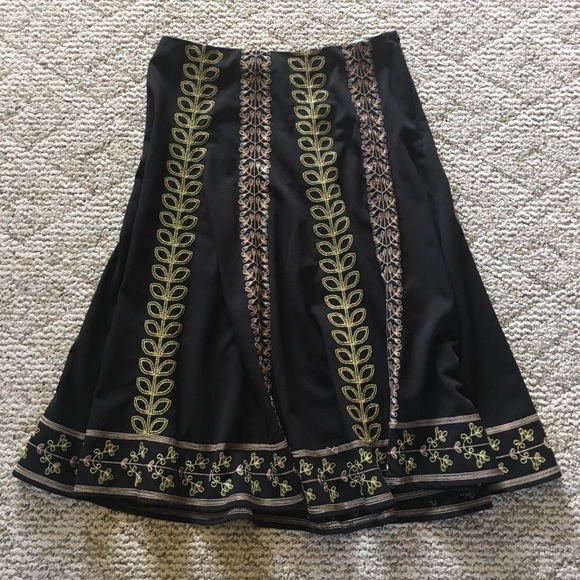 Sunny Leigh Dresses & Skirts - Sunny Leigh Black & Goldtone Embroidered Skirt 10